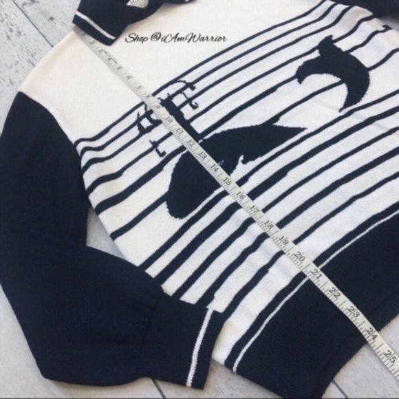 St. John Collection santana knit whale motif collared sweater *shop@iamw… - Picture 5 of 8